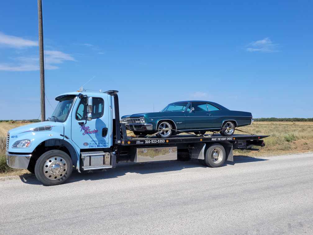 How Towing Companies Manage Long-Distance Vehicle Transport Efficiently